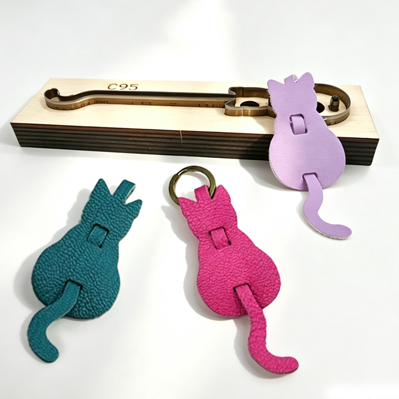 C95 Cat Shape Leather Cutting  - Leatherwork Accessories recension och pris