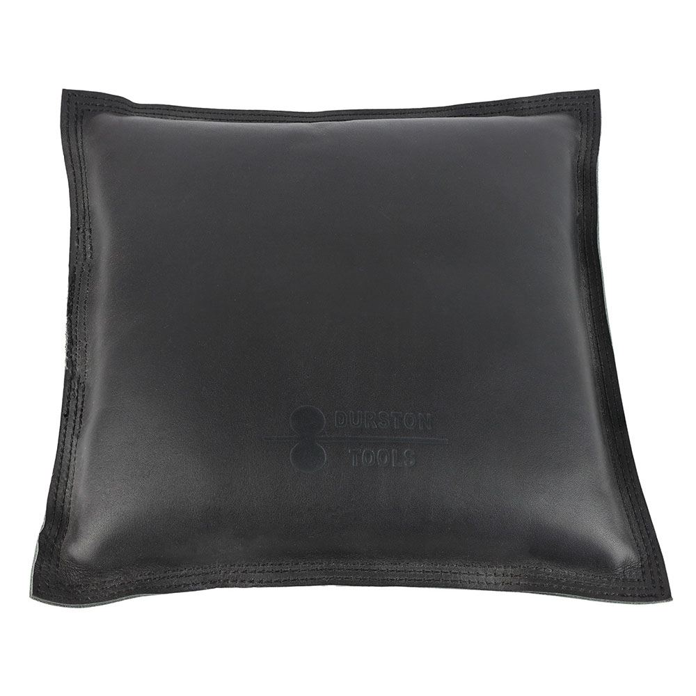 Durston Square Leather Sandbag - Leatherwork Bench recension och pris